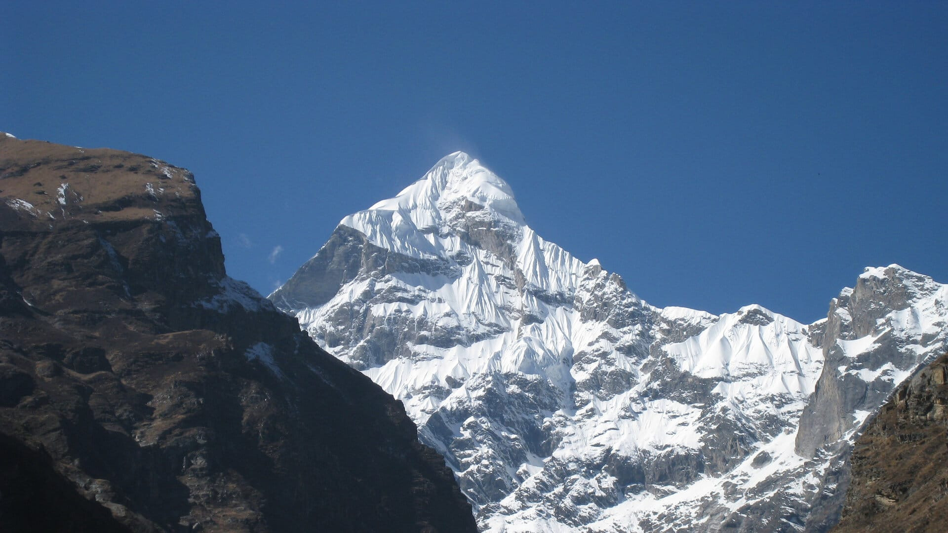 Badrinath Temple | Badrinath Travel Guide | Adotrip